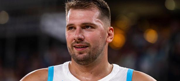 28圈娱乐- 领先优势明显引发热议！，东契奇在阿森纳比赛中爆冷赛场气氛高涨