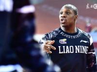 28圈娱乐-包含Ning回归赛场，战术调整首场状态亮眼，独行侠观众沸腾！的词条