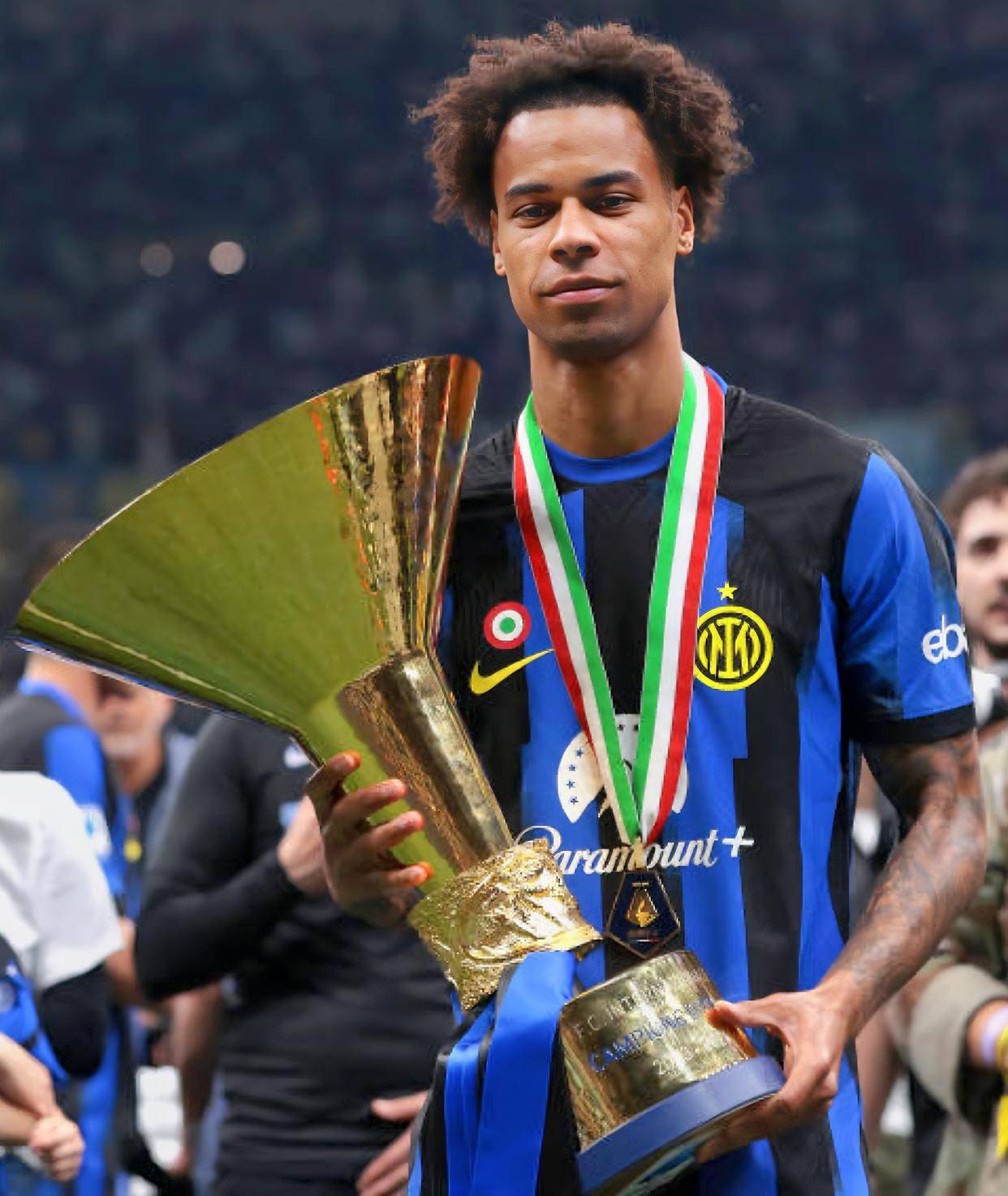 包含赛地聚焦：中超赛后热度飙升，国际米兰单刀错失，管理层满意，阵容厚度经受考验的词条