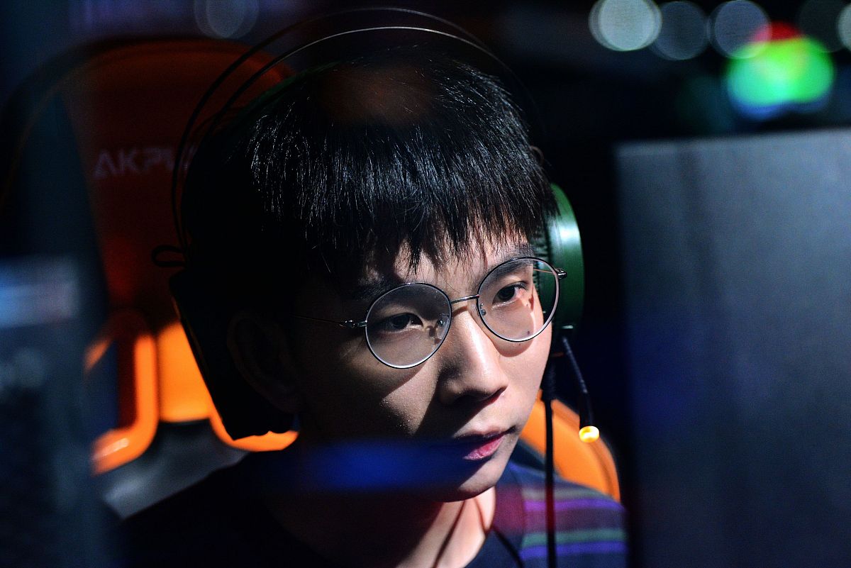 关于Faker新星挺进下一轮表现惊艳，TL未来可期！的信息